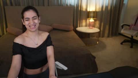 Snapshot of anabel2054 chatting on 20, 4, 2026 Sweet girls online show from 20, 4, 2026