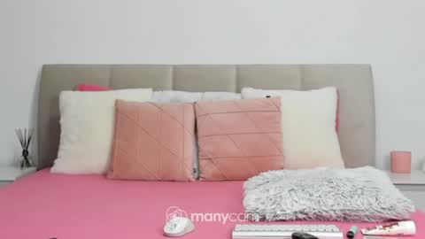 Anabella online show from 7, 12, 2024