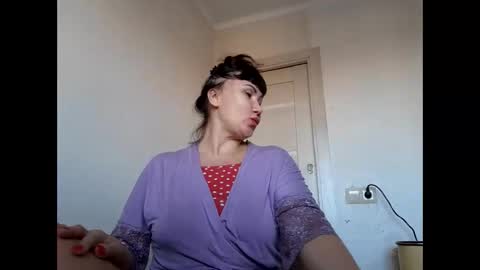 Snapshot of anabellovee chatting on 8, 3, 2025 ANABELLOVEE online show from 8, 3, 2025