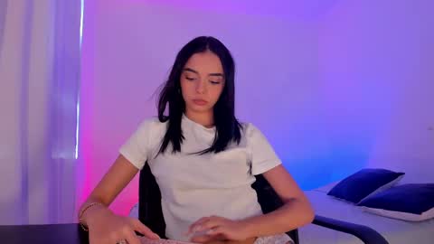 ANABEL WOLF  online show from 1, 3, 2025