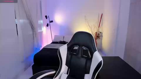 ANABEL WOLF  online show from 8, 9, 2025