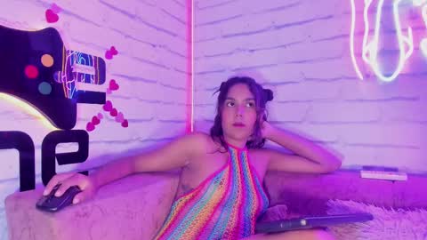 Anna online show from 17, 2, 2025