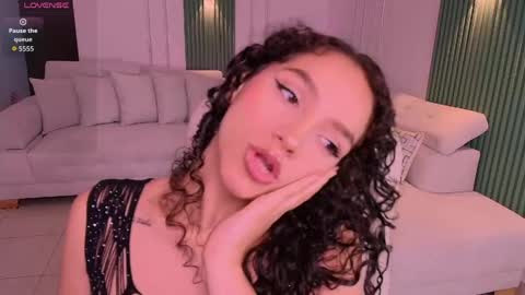 Anahi Curlie online show from 11, 4, 2026