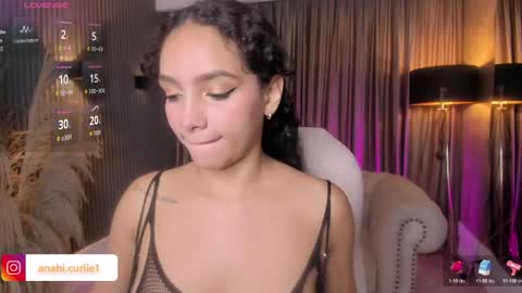 Snapshot of anahi_curlie1 chatting on 30, 5, 2026 Anahi Curlie online show from 30, 5, 2026