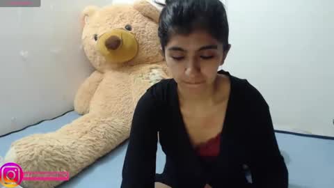 Snapshot of anahibrowns95 chatting on 13, 2, 2025 Anahi Browns online show from 13, 2, 2025