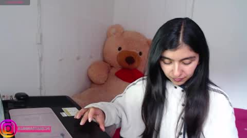 Snapshot of anahibrowns95 chatting on 30, 9, 2025 Anahi Browns online show from 30, 9, 2025