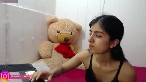 Snapshot of anahibrowns95 chatting on 21, 10, 2025 Anahi Browns online show from 21, 10, 2025