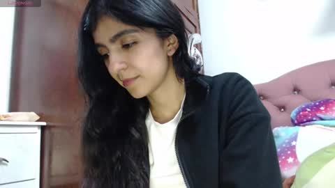 Anahi Browns online show from 18, 12, 2025