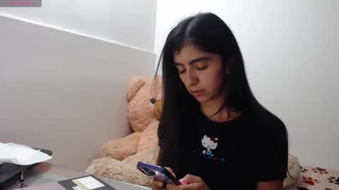Anahi Browns online show from 30, 3, 2026
