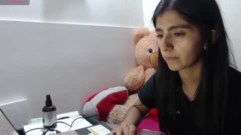 Snapshot of anahibrowns95 chatting on 5, 6, 2026 Anahi Browns online show from 5, 6, 2026