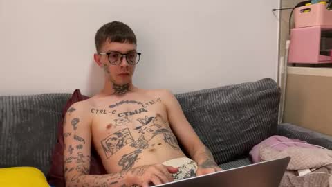 Snapshot of anahori_simon chatting on 21, 3, 2026 simon online show from 21, 3, 2026