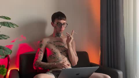 Snapshot of anahori_simon chatting on 12, 4, 2026 simon online show from 12, 4, 2026