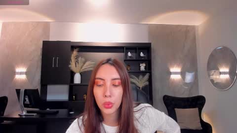 Snapshot of anaisnin1 chatting on 28, 11, 2025 Anais Nin online show from 28, 11, 2025