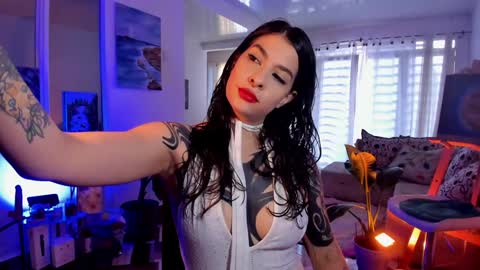 Snapshot of anakedartist chatting on 8, 2, 2025 Mariana online show from 8, 2, 2025