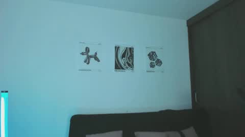      help me to get 100 thumps up  online show from 20, 2, 2025