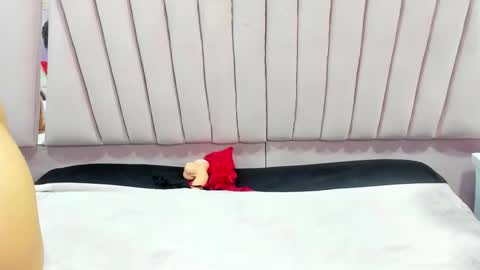 AbbyAndAntonela online show from 22, 2, 2025