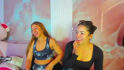 Snapshot of anales_deep_69 chatting on 29, 6, 2026 AbbyAndAntonela online show from 29, 6, 2026