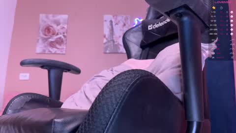 Ananasteisha online show from 7, 3, 2025