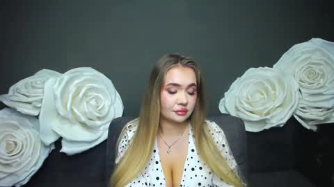 anastacyyellig online show from 14, 9, 2025