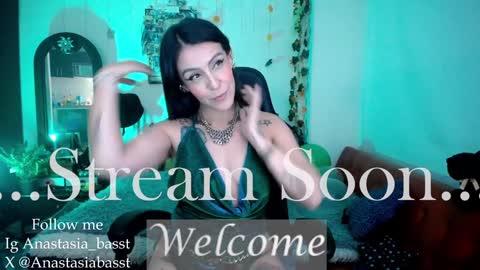 Jennyfer.... but u can say me Anastasia online show from 28, 1, 2025