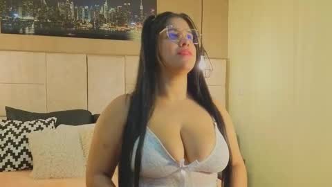 Snapshot of anastasiava18 chatting on 17, 11, 2025 Anastasia Vidal online show from 17, 11, 2025