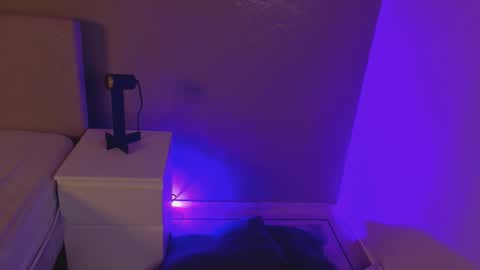 Kendra  online show from 26, 11, 2025