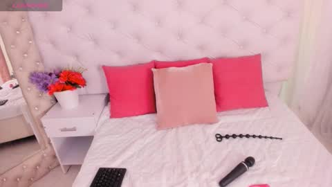 Snapshot of anchela_garcia chatting on 11, 10, 2025 anchela garcia online show from 11, 10, 2025