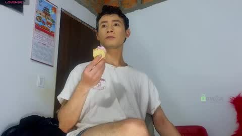 Snapshot of andie_bigdick chatting on 23, 2, 2025 andie Send your love who needs it online show from 23, 2, 2025