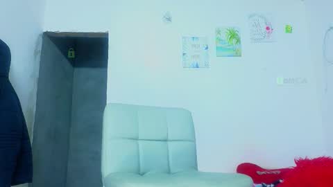 Snapshot of andie_bigdick chatting on 26, 11, 2025 andie Send your love who needs it online show from 26, 11, 2025