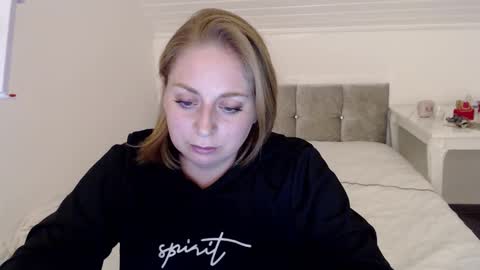 Snapshot of andorphina chatting on 22, 10, 2025 Andorphin online show from 22, 10, 2025