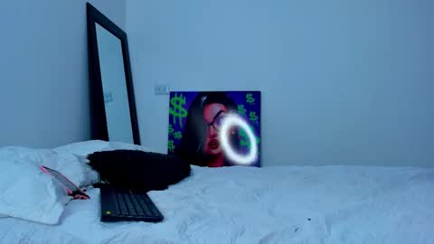 Andrea Cherry online show from 29, 10, 2025