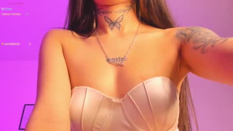 Snapshot of andrea_flow chatting on 11, 2, 2025 Andrea online show from 11, 2, 2025