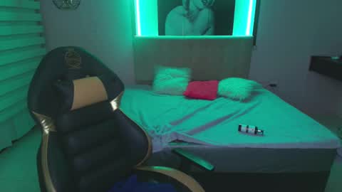 Andrea Ramos online show from 26, 2, 2025