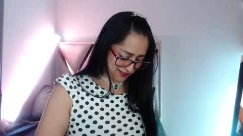Andrea online show from 10, 12, 2024