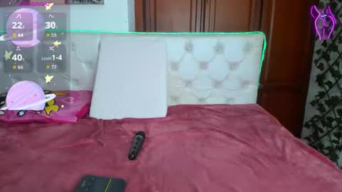 Naomi Andrea Daviss online show from 28, 2, 2026