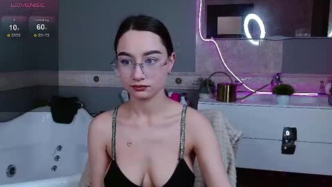 andreajohnsons online show from 15, 5, 2026