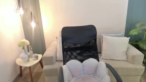 Andre Castaneda online show from 6, 3, 2026