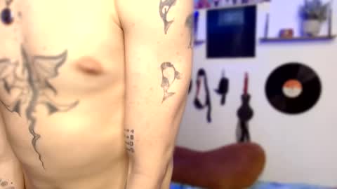 Snapshot of andreewwolffman chatting on 5, 3, 2025 Andrew online show from 5, 3, 2025