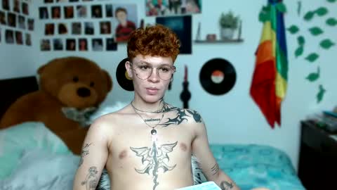 Snapshot of andreewwolffman chatting on 8, 3, 2025 Andrew online show from 8, 3, 2025