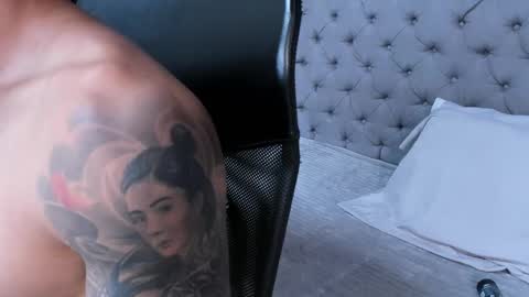 insta andres clark  online show from 19, 11, 2025