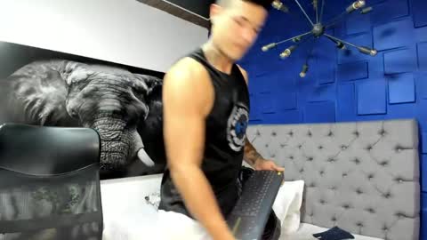 insta andres clark  online show from 2, 4, 2026