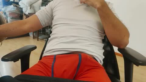 andresmidnight online show from 19, 5, 2026