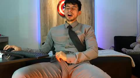 Andrew online show from 21, 10, 2025