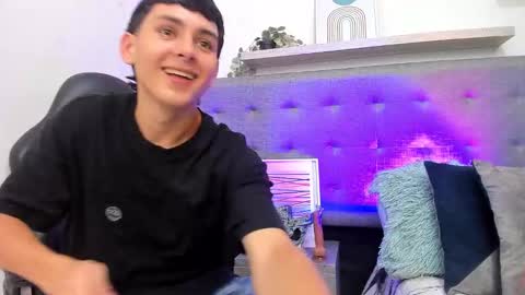 andrew restrepo online show from 27, 3, 2026