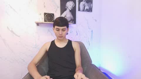 andrew restrepo online show from 8, 4, 2026