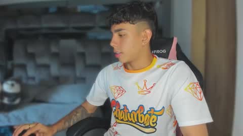 Andrew M. online show from 8, 9, 2025