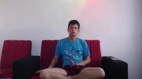 Snapshot of andrewcooper1 chatting on 20, 12, 2025 andrew online show from 20, 12, 2025