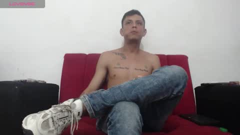 Snapshot of andrewcooper1 chatting on 11, 1, 2026 andrew online show from 11, 1, 2026