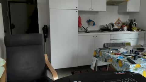 Snapshot of androx77 chatting on 19, 1, 2026 androx77 online show from 19, 1, 2026