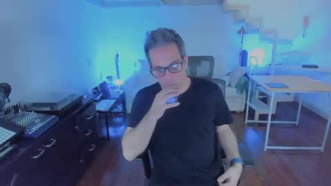 Andrew online show from 18, 11, 2025